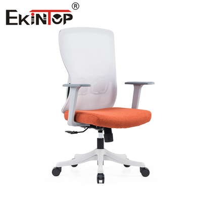 Base de nylon da cadeira confortável ergonômica do escritório com Flip Up Armrest