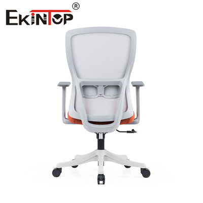 Base de nylon da cadeira confortável ergonômica do escritório com Flip Up Armrest