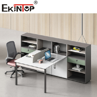 Separação Demountable da estação de trabalho do escritório dos compartimentos que escreve a tabela do computador para a pessoa 2-8