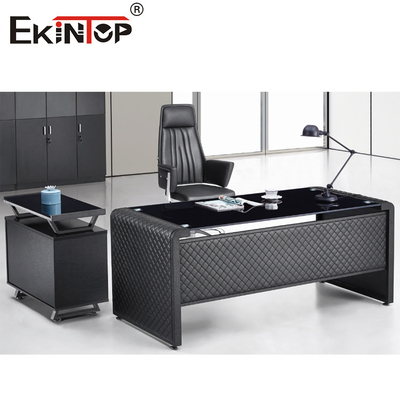 Moderno preto eu dou forma à mesa de vidro com o conjunto de superfície liso exigido