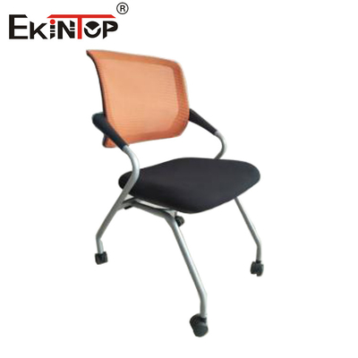 Cadeira de treino com rodas giratórias de malha, encosto de braço e design dobrável