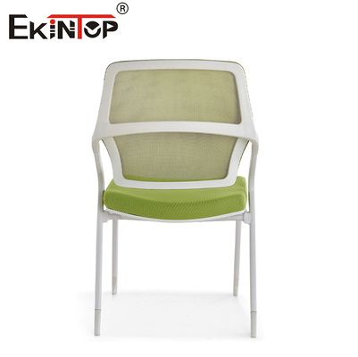 Cadeira de treino de malha verde moderna dobrável para edifícios de escritórios