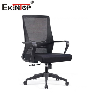 Cadeira de escritório de malha com apoios de braço base de nylon auto montar