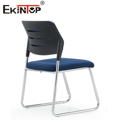 Cadeira de treinamento de estrutura de metal com almofada de assento de esponja para estudantes