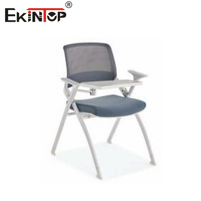 Cadeira de treino personalizável com quadro de escrita e material de malha