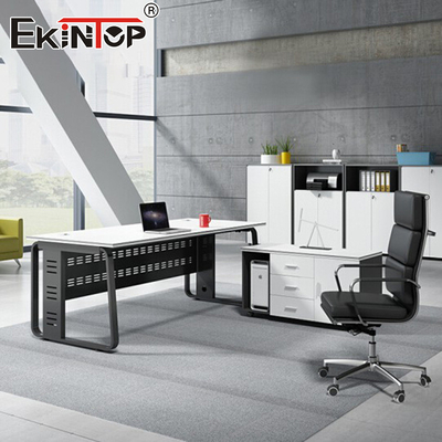 Escritório de gerentes de estilo industrial Espaços de escritório personalizados Escritório comercial