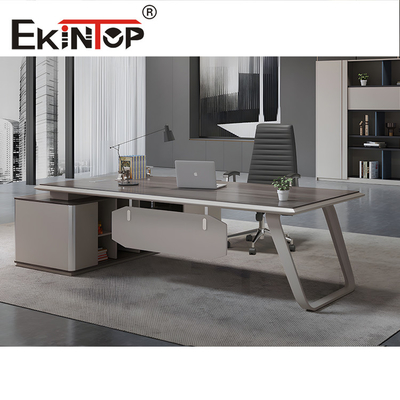 Estude o mecanismo de elevador assistido a gás de mesa de estilo moderno com estante