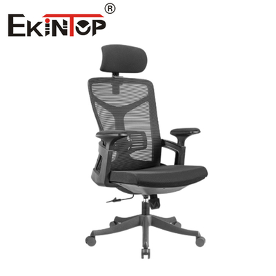 Cadeira de malha preta com encosto altoCadeira ergonômica de malha para escritório